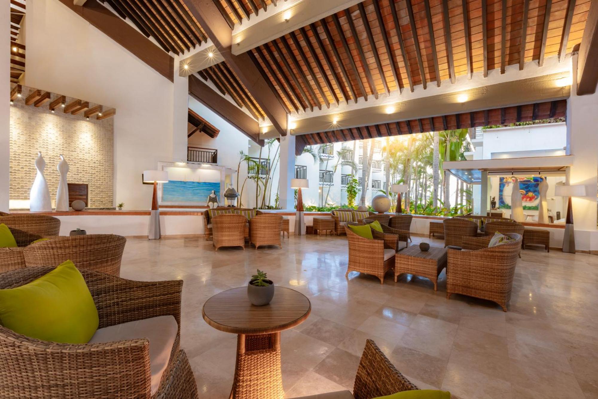 Buenaventura Grand Hotel & Great Moments Пуэрто-Вальярта Экстерьер фото